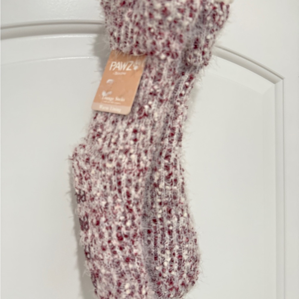 NWT Pawz Bearpaws Lounge Socks with gripper bottom